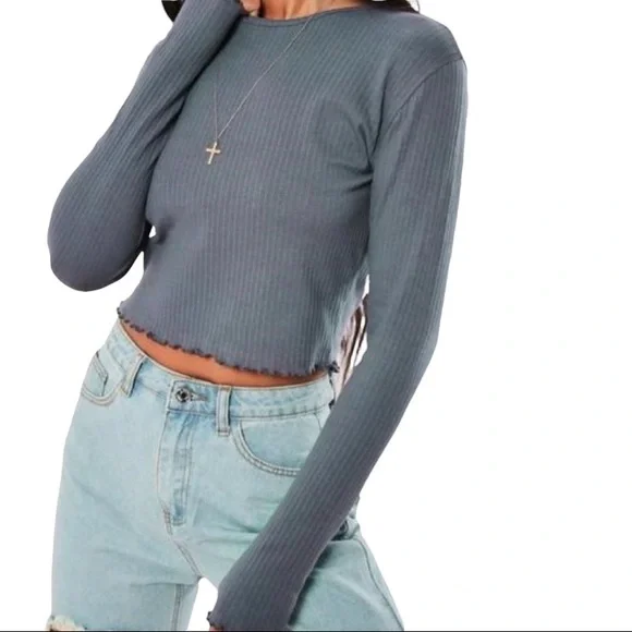 Crop top lettuce hem long sleeves women’s Size Small - Picture 1 of 8